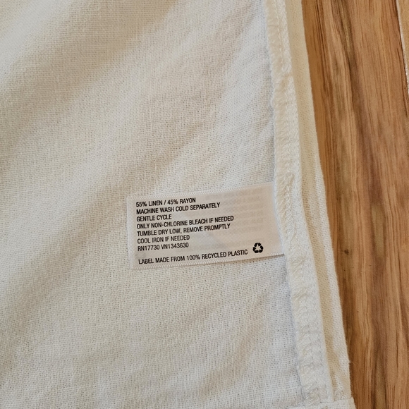 Linen Top - Picture 6 of 8